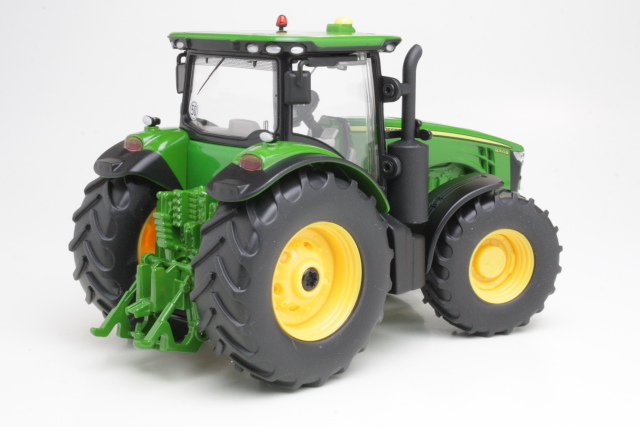 John Deere 8360R, vihreä