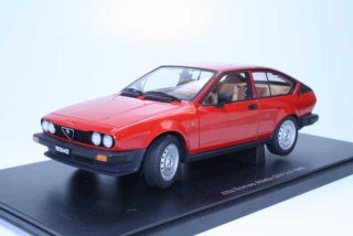 Alfa Romeo Alfetta GTV 2000 1980, punainen