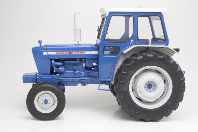 Ford 5000 1968 Hytillä, sininen - Sulje napsauttamalla kuva