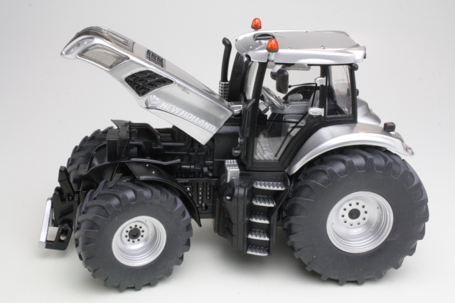 New Holland T8.420 "silver edition"