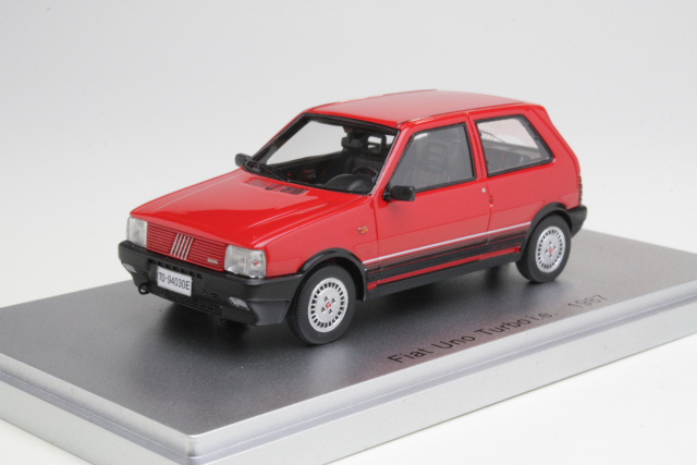 Fiat Uno Turbo i.e. 1987, punainen - Sulje napsauttamalla kuva