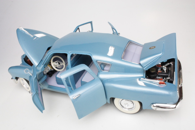Tucker Torpedo 1948, blue