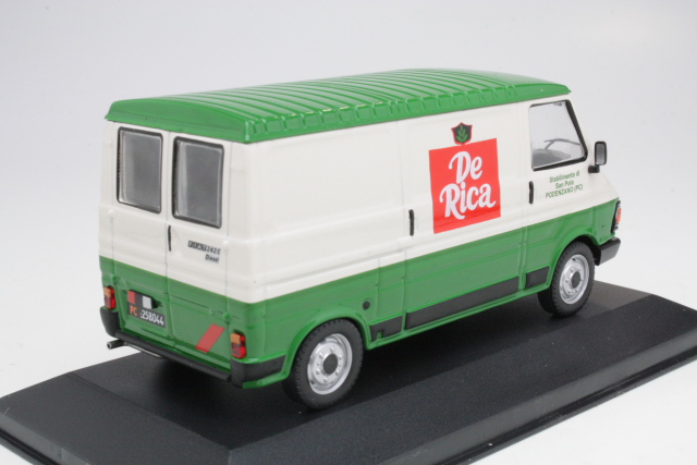 Fiat 242 1981 "DeRica", valkoinen/vihreä