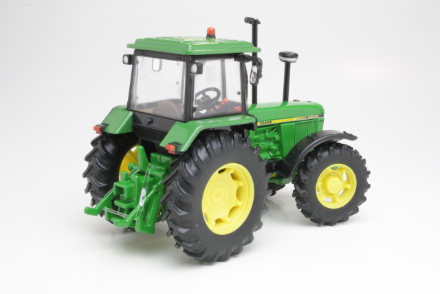 John Deere 3640 1984, vihreä - Sulje napsauttamalla kuva