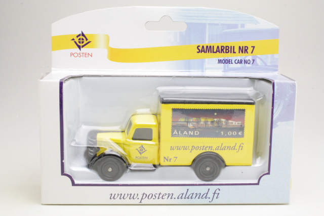 Bedford 30CWT Box Van "Ålands Posten"