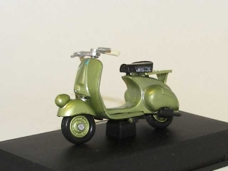 Vespa 125 1948, green