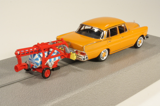 Mercedes 220SE (w111) 1959, oranssi "Crash Test"