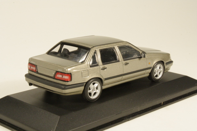 Volvo 850 Saloon 1994, silver