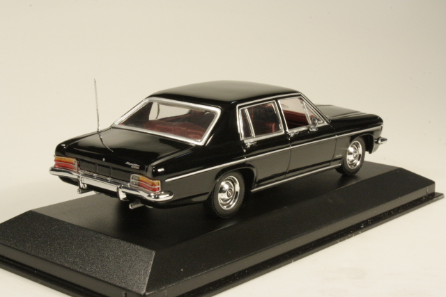 Opel Diplomat 1968, musta