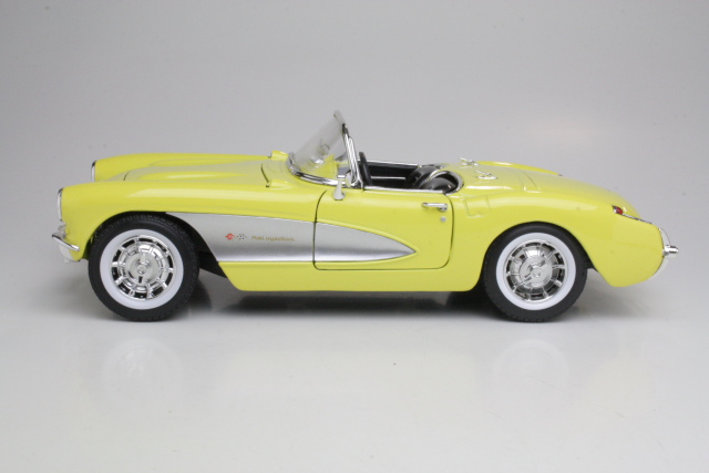 Chevrolet Corvette 1957, yellow