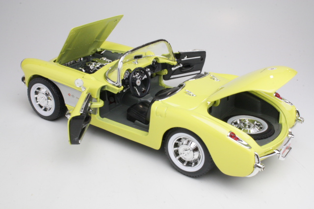 Chevrolet Corvette 1957, yellow