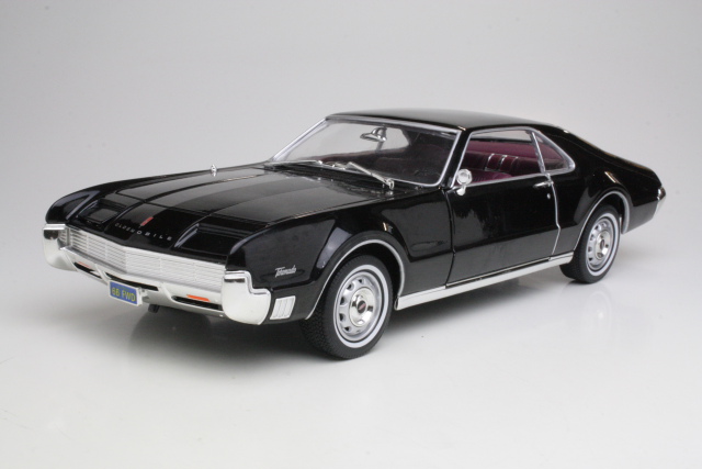 Oldsmobile Toronado 1966, black