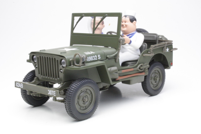 Willys Jeep "Laurel & Hardy in Seilors Outfit"