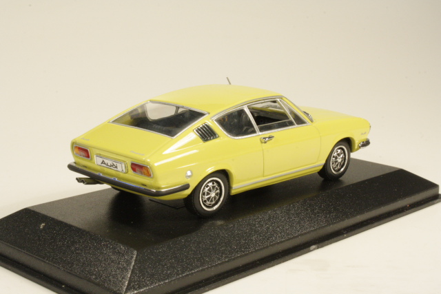 Audi 100 Coupe S 1969, yellow