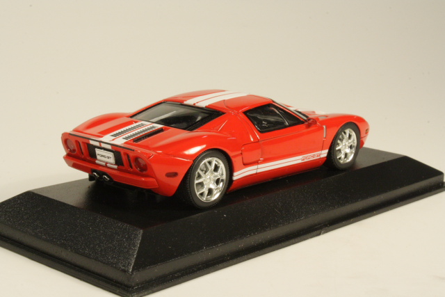 Ford GT 2005, red