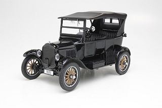 Ford Model T Touring 1925, black