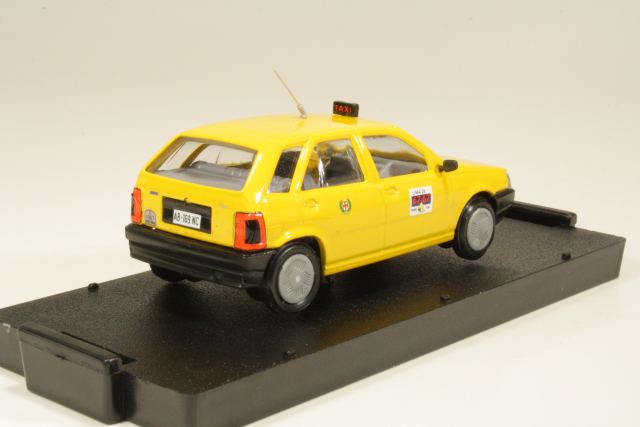 Fiat Tipo Taxi, keltainen - Sulje napsauttamalla kuva