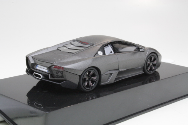 Lamborghini Reventon, harmaa