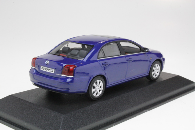 Toyota Avensis 2002, dark blue