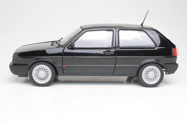 VW Golf 2 GTi G60 1990, musta - Sulje napsauttamalla kuva