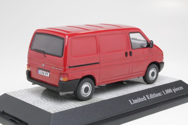 VW T4 Kasten, red