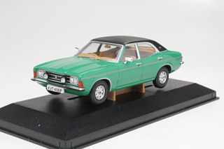 Ford Cortina Mk3 2000E, vihreä - Sulje napsauttamalla kuva