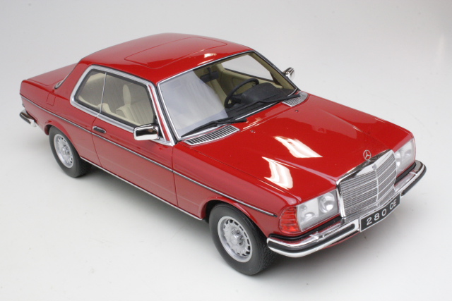 Mercedes 280CE (C123), punainen