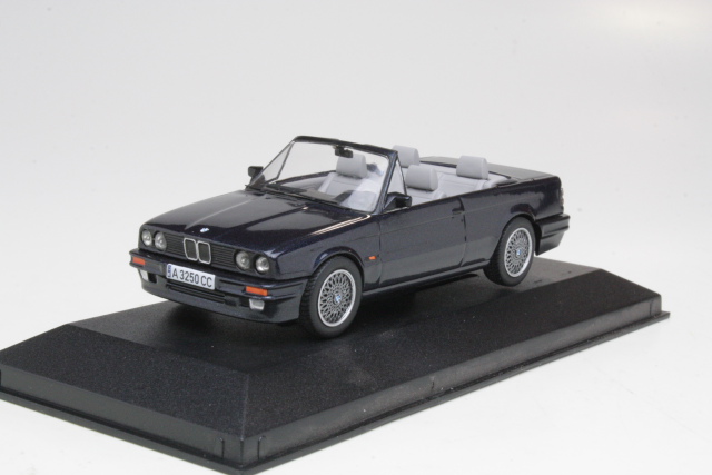 BMW 325i (e30) Motorsport Cabrio, tummansininen