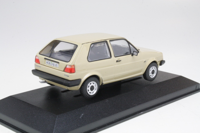VW Golf 2 1.3C, beige