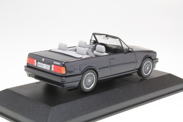 BMW 325i (e30) M-Technik Cabrio, tummansininen