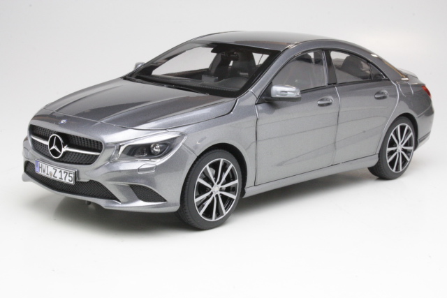 Mercedes CLA 220 2013, harmaa - Sulje napsauttamalla kuva